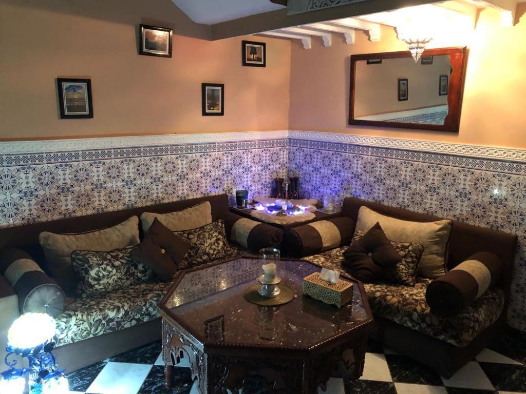 Riad Ramona Lqariya Seyaheya 마라케시 객실 사진